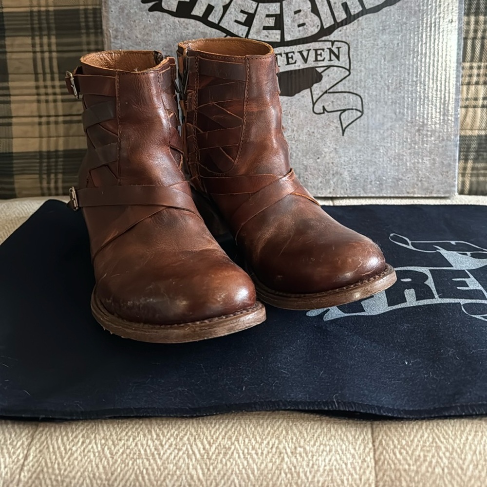 Freebird Sammi ankle boots